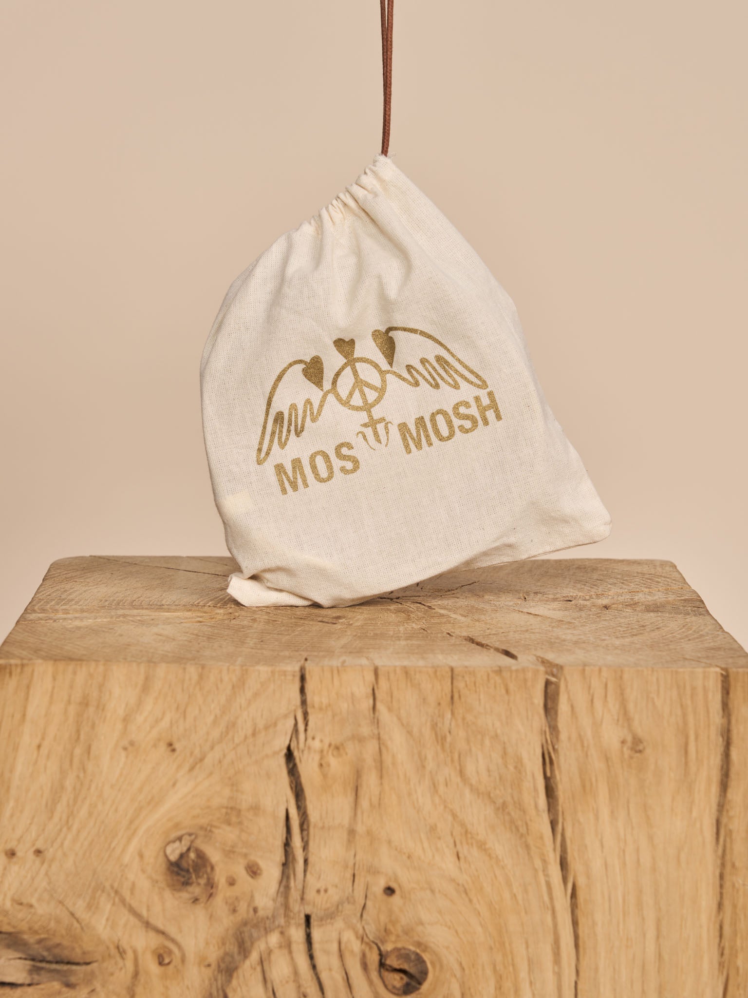 Modelshot / Sand / Detail